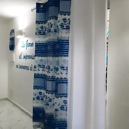 Dimora Maradona Ai Quartieri Spagn0Li Naples Exterior photo
