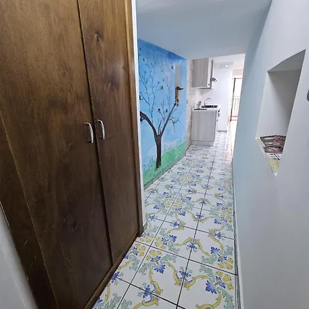 Dimora Maradona Ai Quartieri Spagn0Li Naples Exterior photo